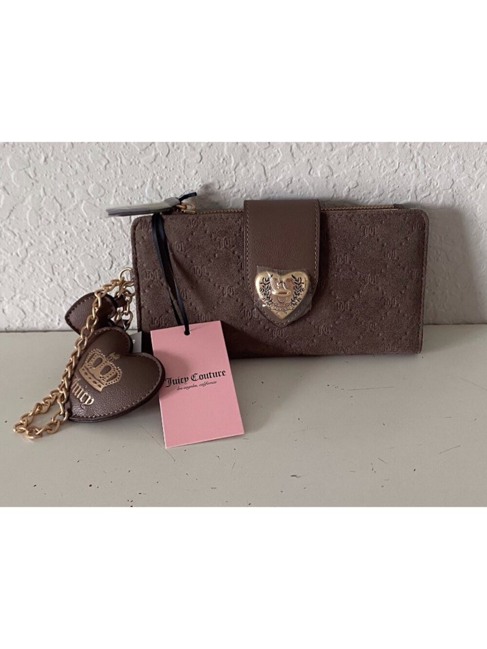 Juicy Couture Spirit of Love Bifold Tab Wallet In Iced Coffee W/Charm NEW